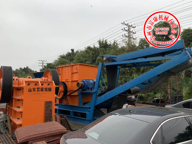 山東移動(dòng)破碎機(jī)