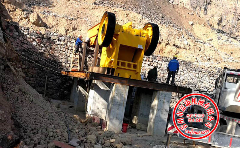 履帶式移動破碎站 履帶式移動破碎站