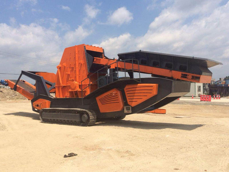 履帶式建筑垃圾移動(dòng)破碎站