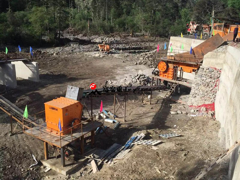 固定式礦山破碎生產(chǎn)線(xiàn)